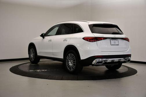 2026 Mercedes-Benz GLC 300 4MATIC