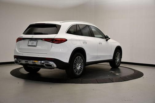 2026 Mercedes-Benz GLC 300 4MATIC