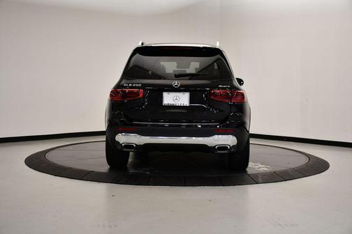 2026 Mercedes-Benz GLB 250 4MATIC