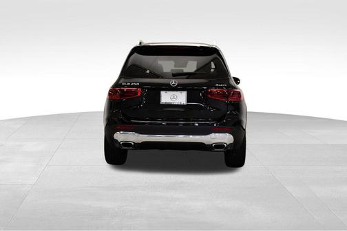 2026 Mercedes-Benz GLB 250 4MATIC