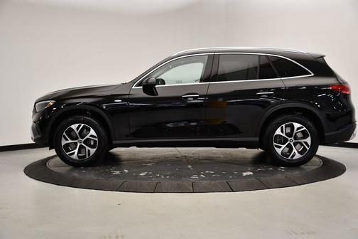 2025 Mercedes-Benz GLC 350e Base