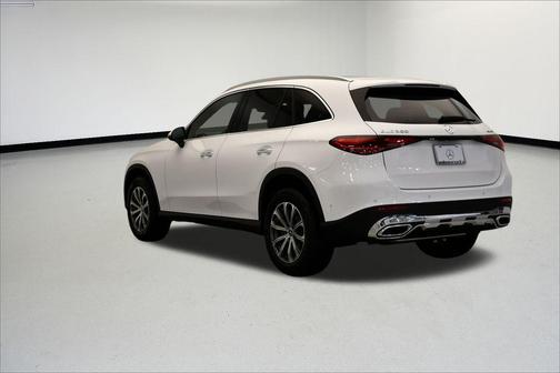 2026 Mercedes-Benz GLC 300 4MATIC