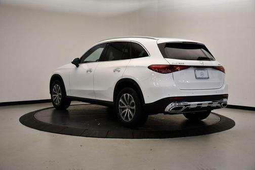 2026 Mercedes-Benz GLC 300 4MATIC