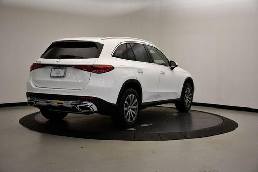 2026 Mercedes-Benz GLC 300 4MATIC