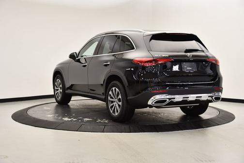 2025 Mercedes-Benz GLC 300 4MATIC