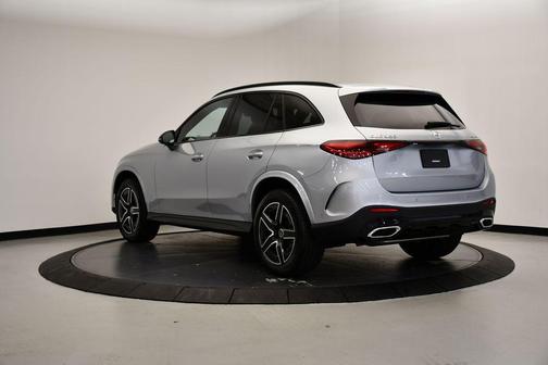 2026 Mercedes-Benz GLC 300 4MATIC