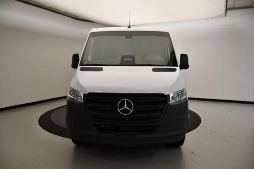 2025 Mercedes-Benz Sprinter 2500 Standard Roof