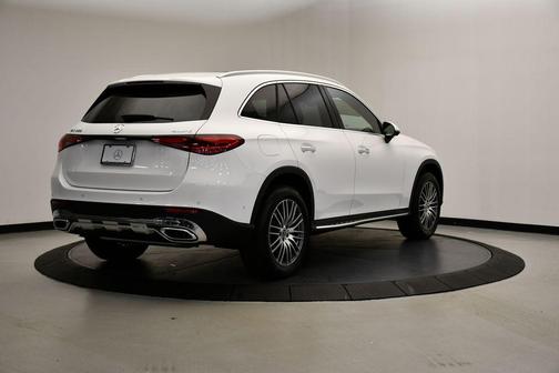 2025 Mercedes-Benz GLC 300 4MATIC
