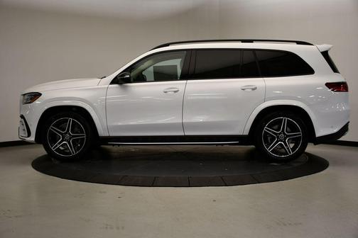 2026 Mercedes-Benz GLS 450 4MATIC