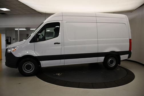 2025 Mercedes-Benz Sprinter 2500 Standard Roof