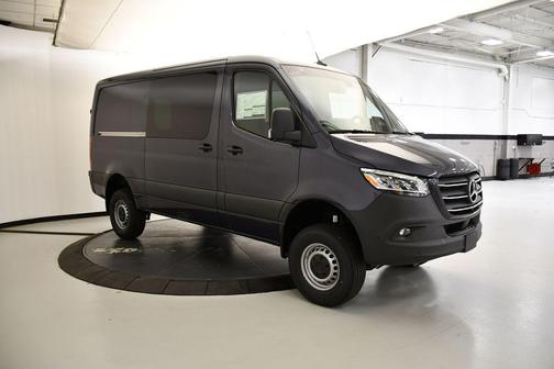 2026 Mercedes-Benz Sprinter 2500 Standard Roof