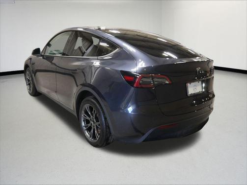 2024 Tesla Model Y Long Range Dual Motor All-Wheel Drive
