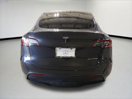 2024 Tesla Model Y Long Range Dual Motor All-Wheel Drive