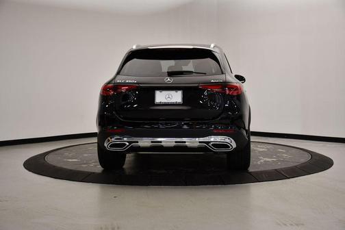 2025 Mercedes-Benz GLC 350e Base