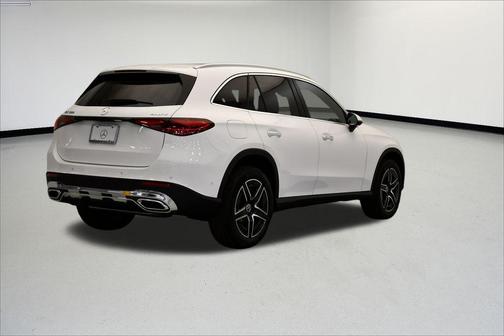 2026 Mercedes-Benz GLC 300 4MATIC