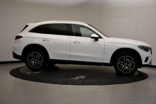 2026 Mercedes-Benz GLC 300 4MATIC