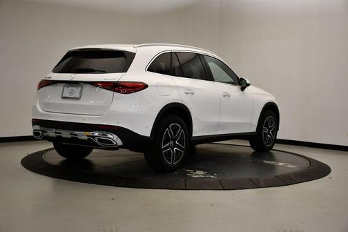 2026 Mercedes-Benz GLC 300 4MATIC