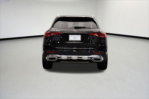 2025 Mercedes-Benz GLC 300 4MATIC