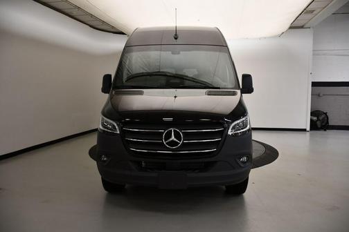 2026 Mercedes-Benz Sprinter 2500 High Roof