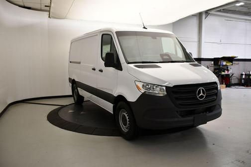 2026 Mercedes-Benz Sprinter 2500 Standard Roof