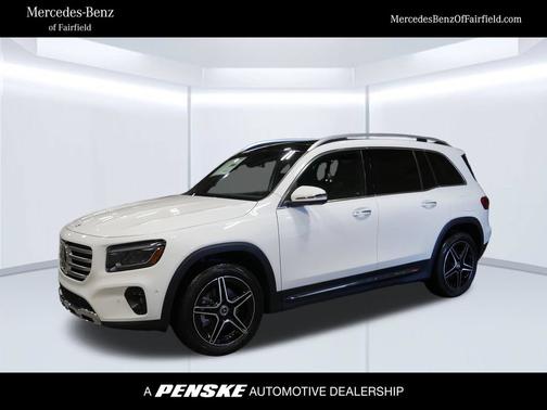 Polar White 2026 Mercedes-Benz GLB 250