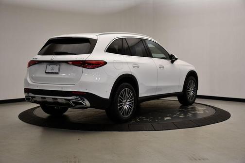 2025 Mercedes-Benz GLC 300 4MATIC