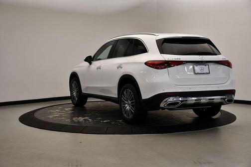 2025 Mercedes-Benz GLC 300 4MATIC