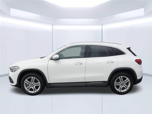 Polar White 2023 Mercedes-Benz GLA 250