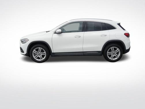 Polar White 2023 Mercedes-Benz GLA 250