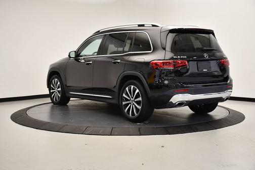 2022 Mercedes-Benz GLB 250