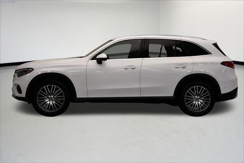 2025 Mercedes-Benz GLC 300 4MATIC