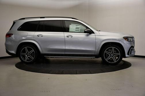 2026 Mercedes-Benz GLS 450 4MATIC