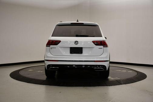 2021 Volkswagen Tiguan 2.0T SE R-Line Black