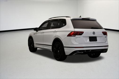 2021 Volkswagen Tiguan 2.0T SE R-Line Black