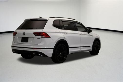 2021 Volkswagen Tiguan 2.0T SE R-Line Black