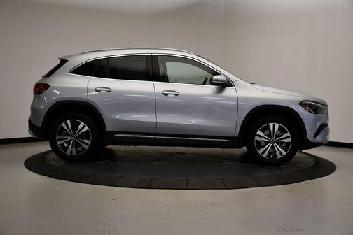 2026 Mercedes-Benz GLA 250 4MATIC