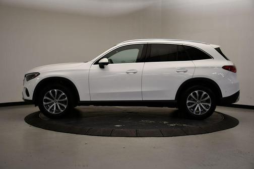 2025 Mercedes-Benz GLC 300 4MATIC