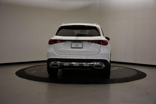 2025 Mercedes-Benz GLC 300 4MATIC