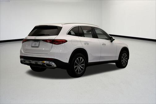 2025 Mercedes-Benz GLC 300 4MATIC