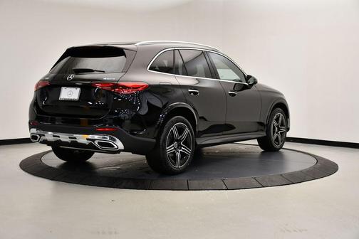 2025 Mercedes-Benz GLC 300 4MATIC