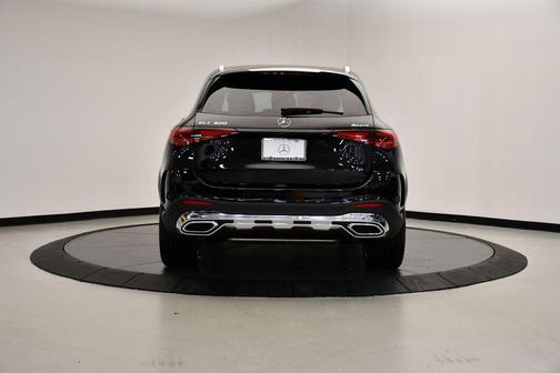 2025 Mercedes-Benz GLC 300 4MATIC