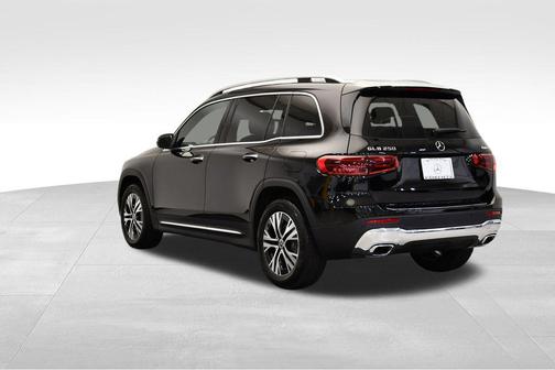 2026 Mercedes-Benz GLB 250 4MATIC