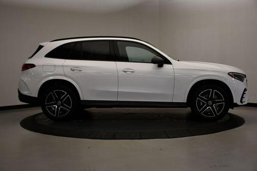2026 Mercedes-Benz GLC 300 4MATIC