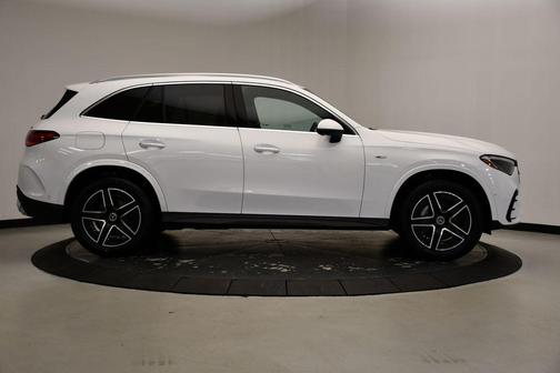 2025 Mercedes-Benz GLC 350e Base