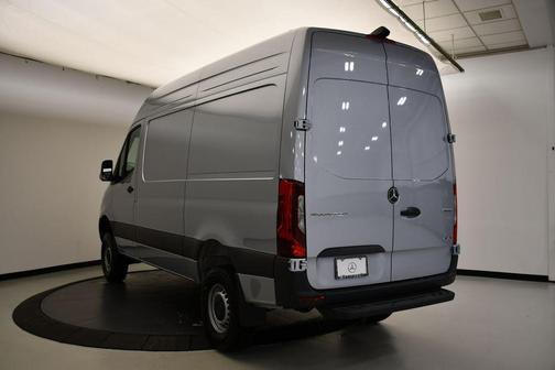 2025 Mercedes-Benz Sprinter 2500 Standard Roof