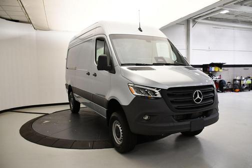 2025 Mercedes-Benz Sprinter 2500 Standard Roof