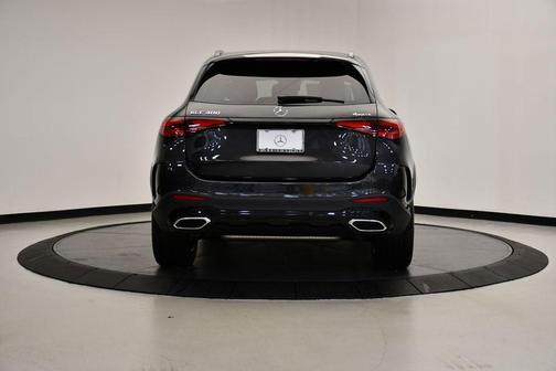 2025 Mercedes-Benz GLC 300 4MATIC