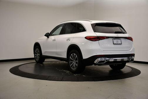 2026 Mercedes-Benz GLC 300 4MATIC