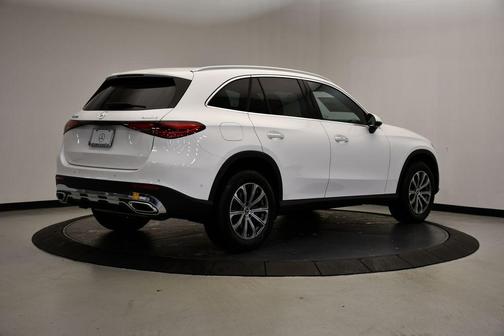 2026 Mercedes-Benz GLC 300 4MATIC