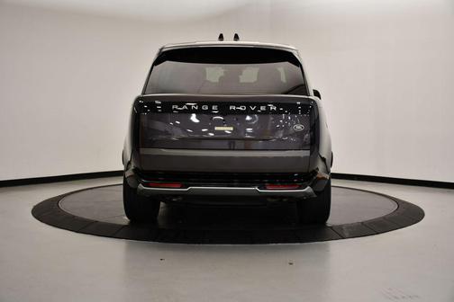 2022 Land Rover Range Rover P530 SE